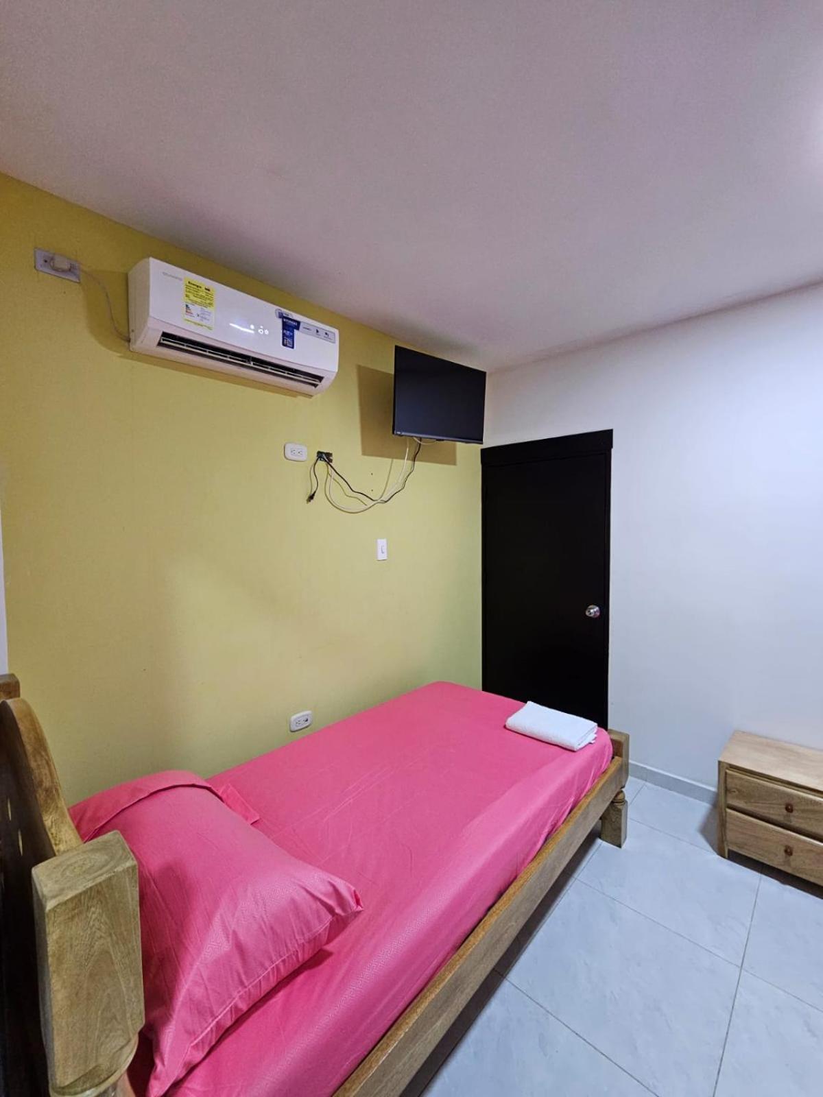 Hospedaje Saray Sofia Covenas Bagian luar foto